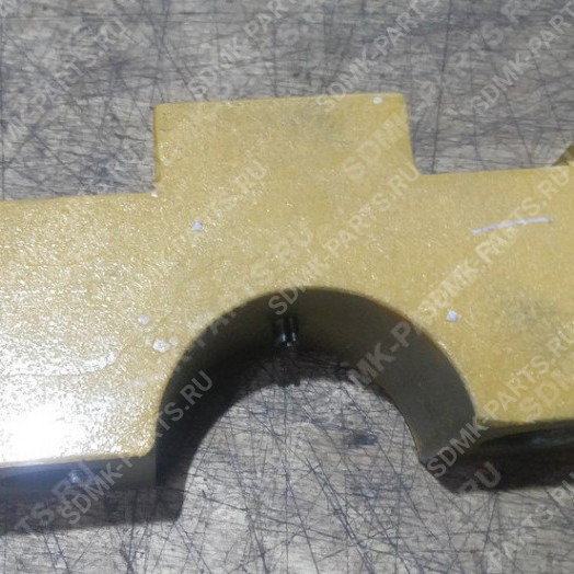 Крышка KOMATSU D155A-5 17A-30-16331 2