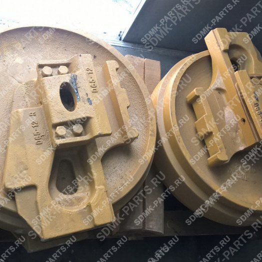 Колесо натяжное KOMATSU D65E-12 14X-30-00112