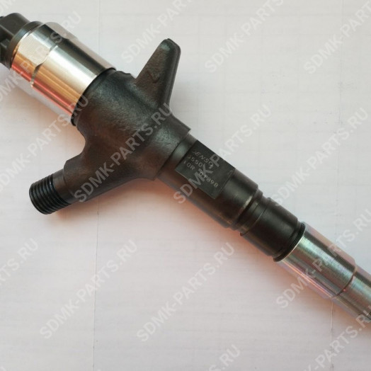 Форсунка HYUNDAI HD78 3380045700