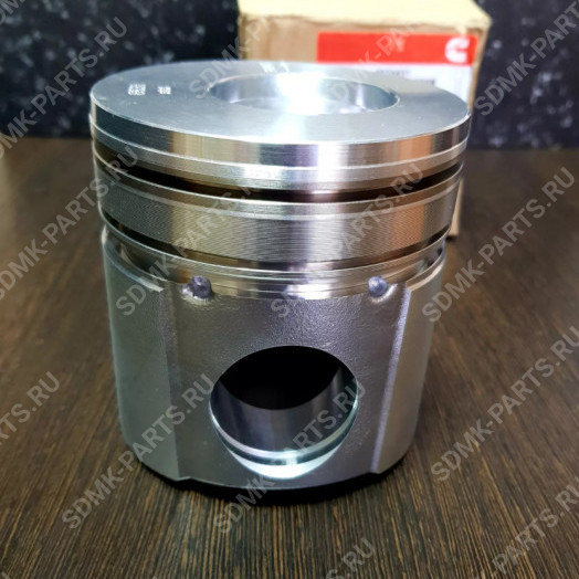Поршень 3802561 Cummins 6BTAA5,9 3926631